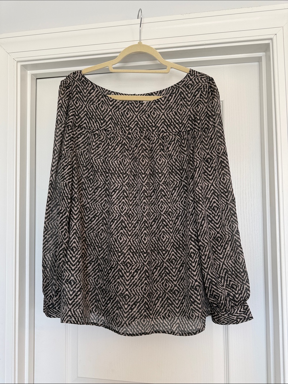 LOFT Womens Black & Cream Geometric Long Sleeve Blouse Size XL Light Flowy Soft